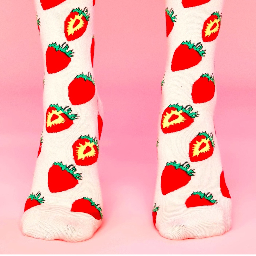 New brand new dollskill socks